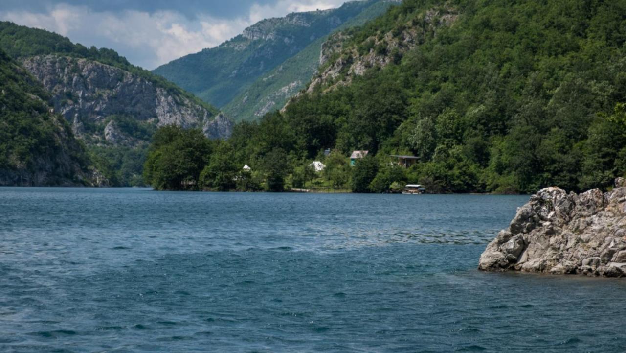 Hotel Piva Lake Glamping Plužine Exterior foto